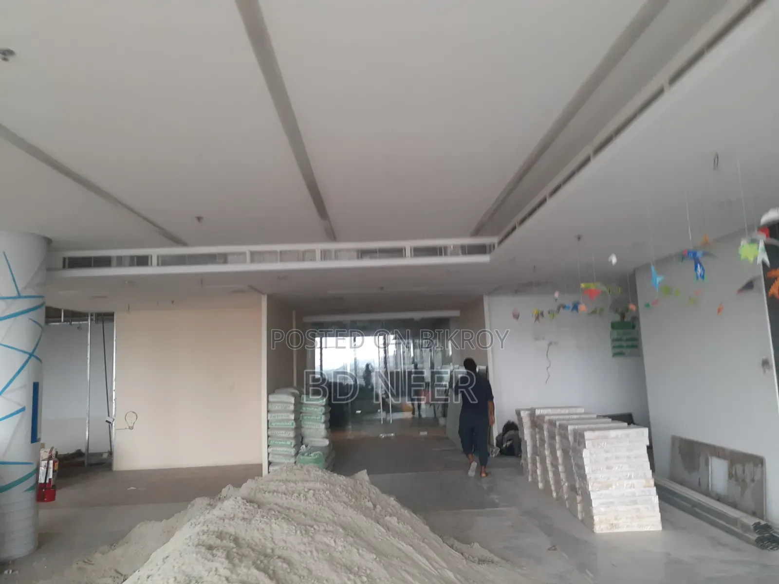 9230 Sq Ft Commercial Office With Center AC for Rent Gulshan Avenue in Gulshan