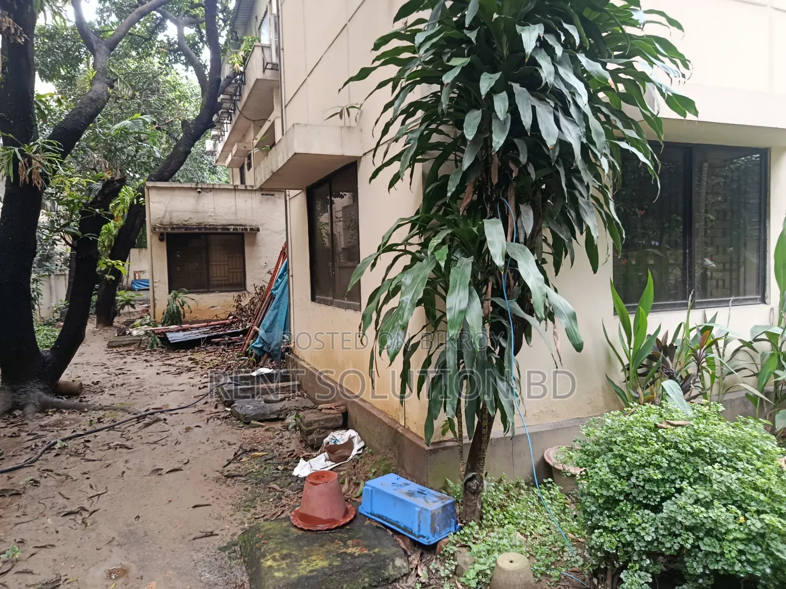 Restaurant Space Ground Floor and Garden in Gulshan