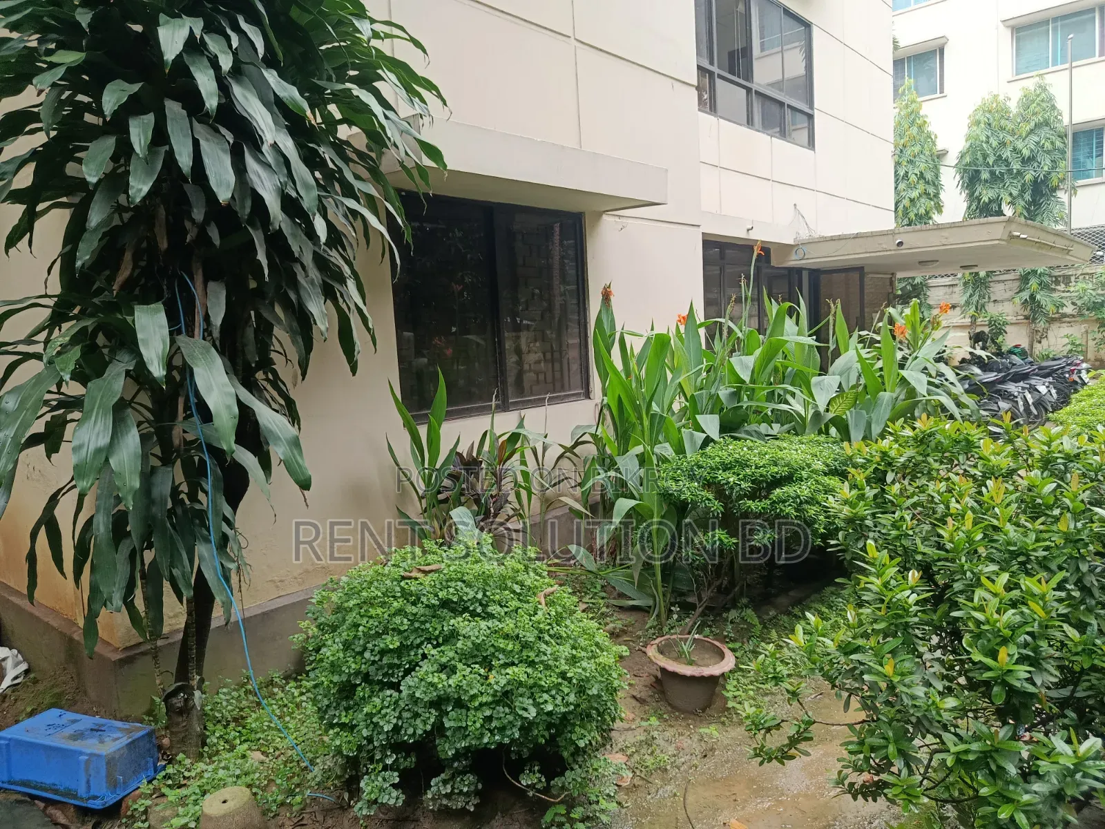 Restaurant Space Ground Floor and Garden in Gulshan