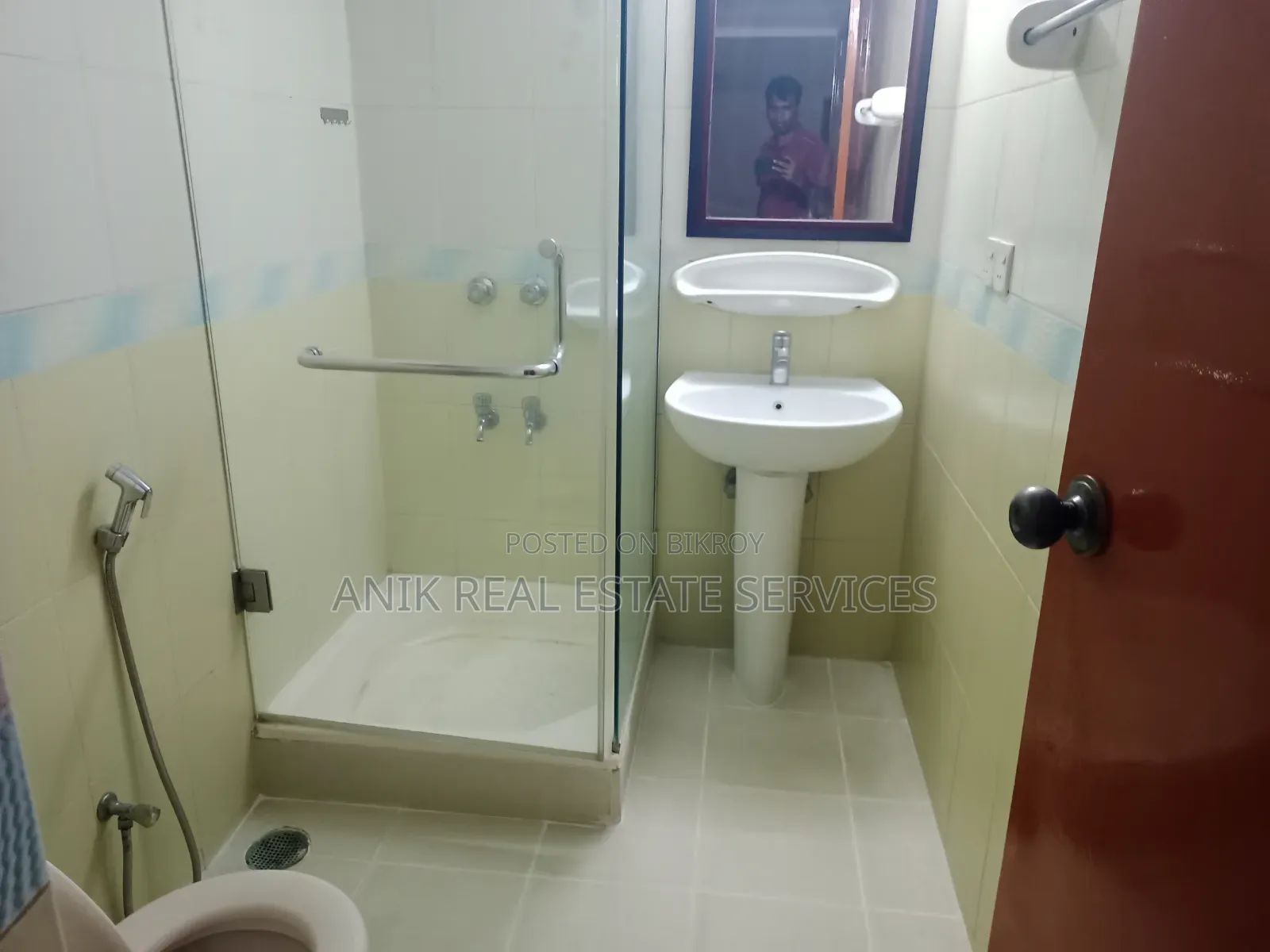 3 Bedroom Apartment in Anik Real Estate, Gulshan for Rent in Gulshan