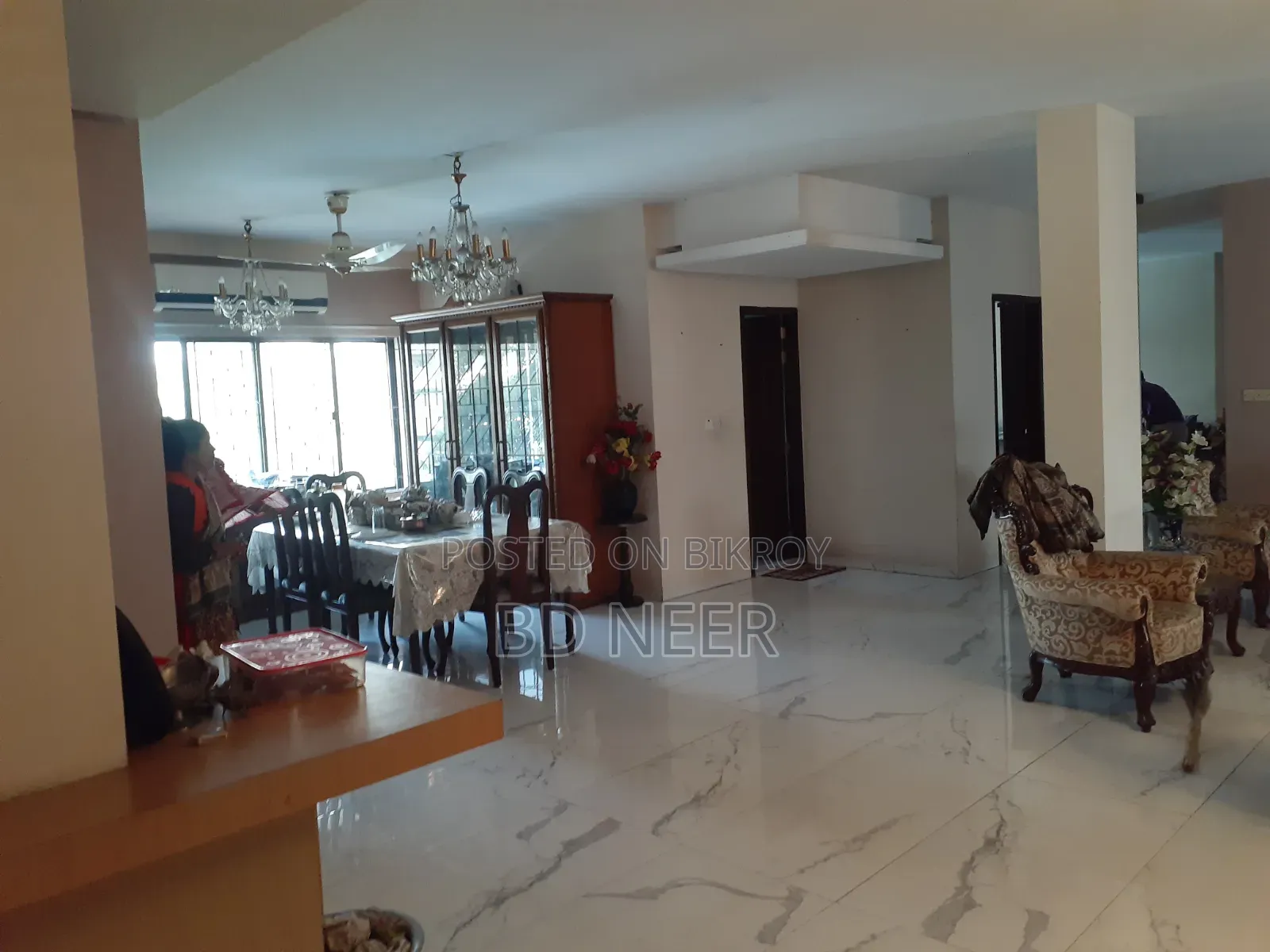 Office for 2500 Sq Ft Semi Furnished Rent in Gulshan-2 in Gulshan