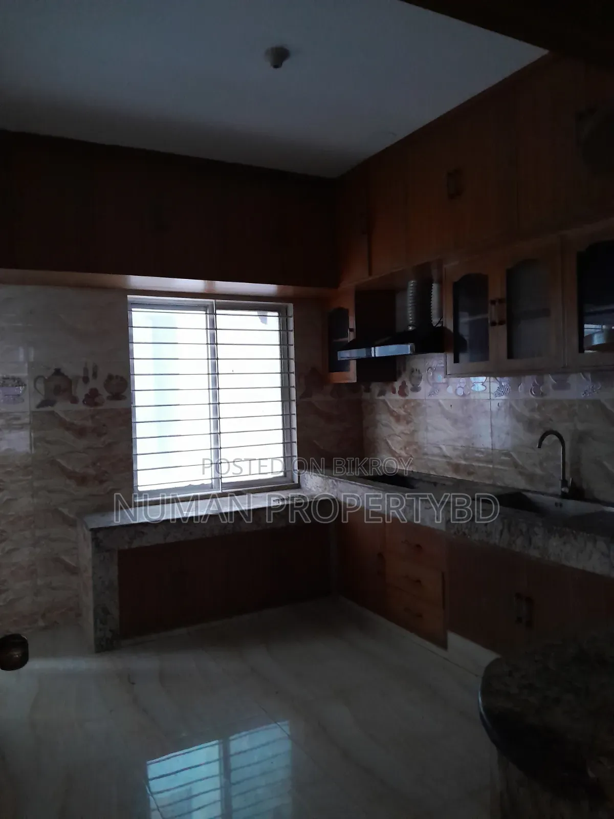 4-Bedroom Apartment in Numan Property Bd, Basundhara for Rent in Basundhara