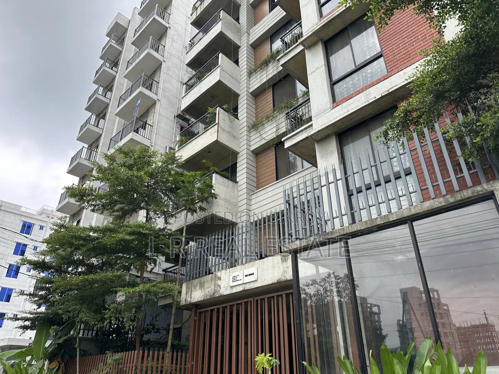 L Block, 4 Katha, Plot Sell Urgent, Bashundhara R/A in Basundhara