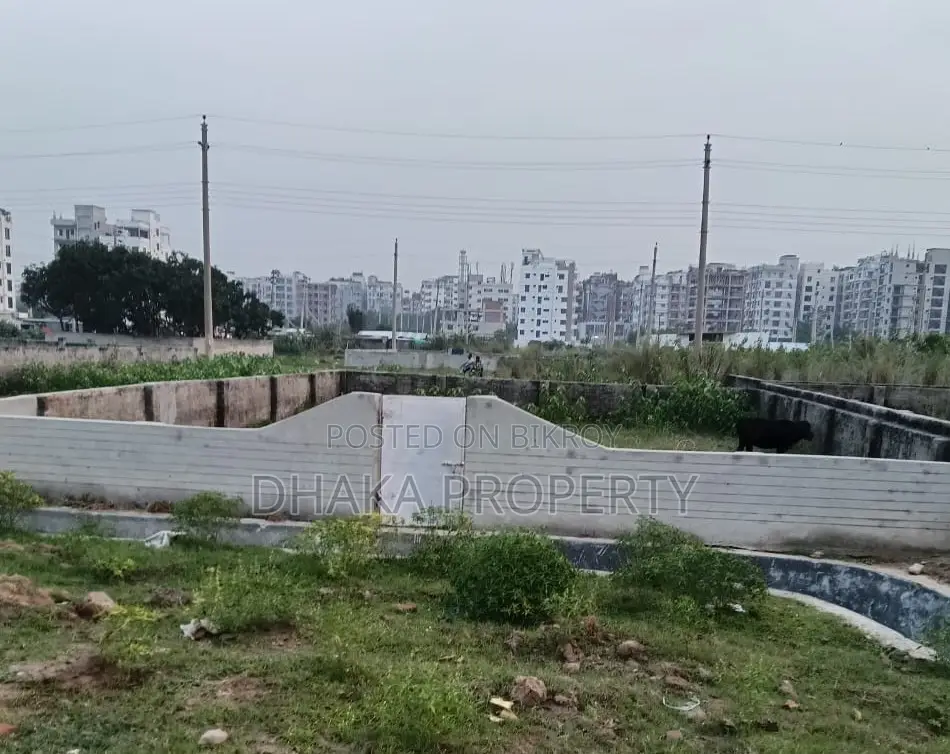 Nearby 60ft 3 Katha South at Sector-16/I in Uttara