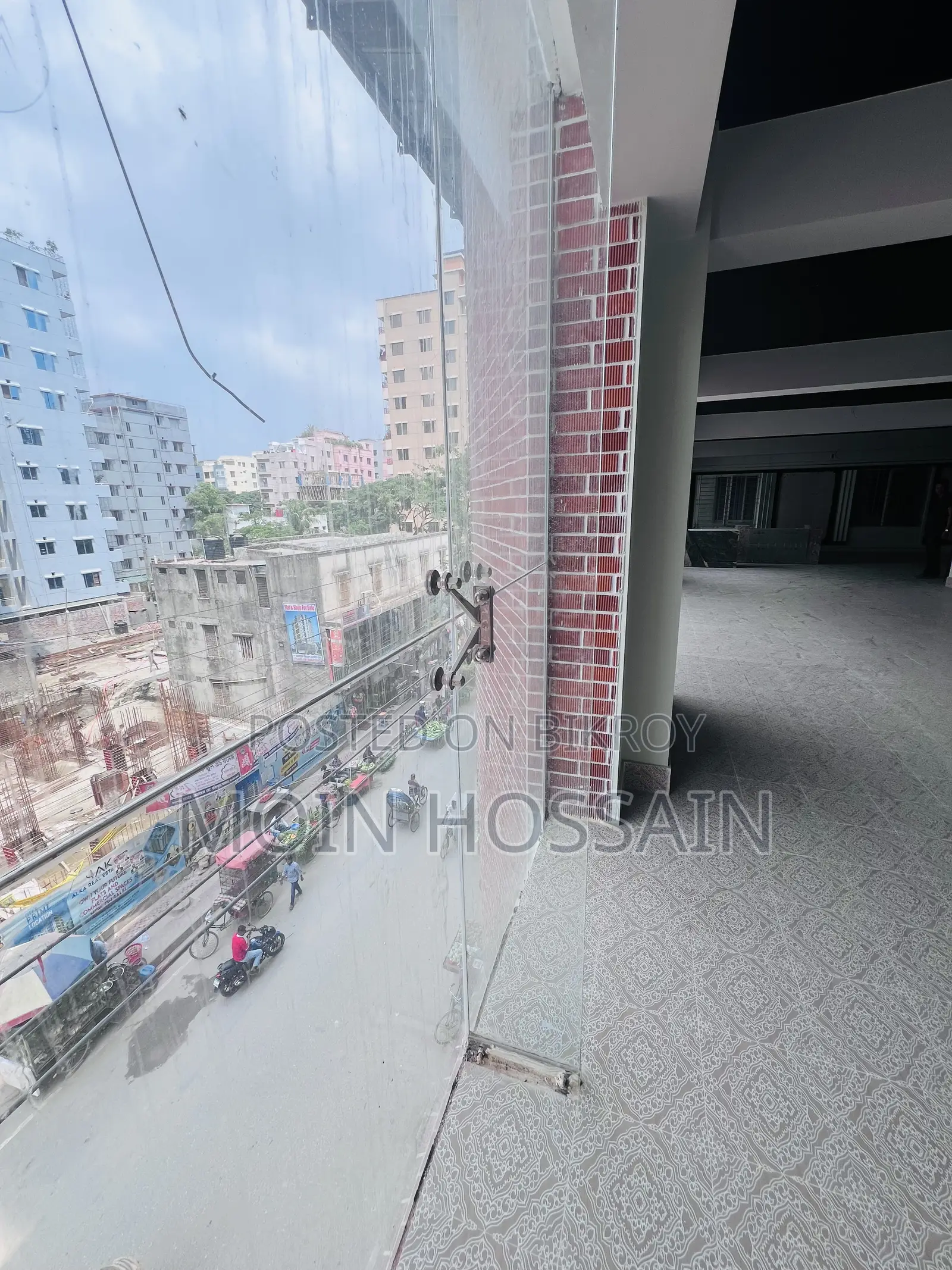 Commercial Space on Main Road of Dhaka Udyan/Chandrima Housing, Mohammadpur in Dhaka Uddan