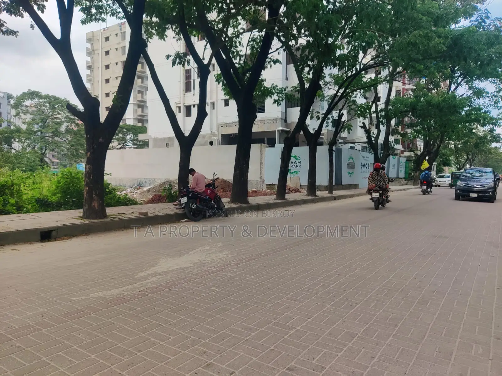 J Block 40/40 Corner Plot Sale in Basundhara