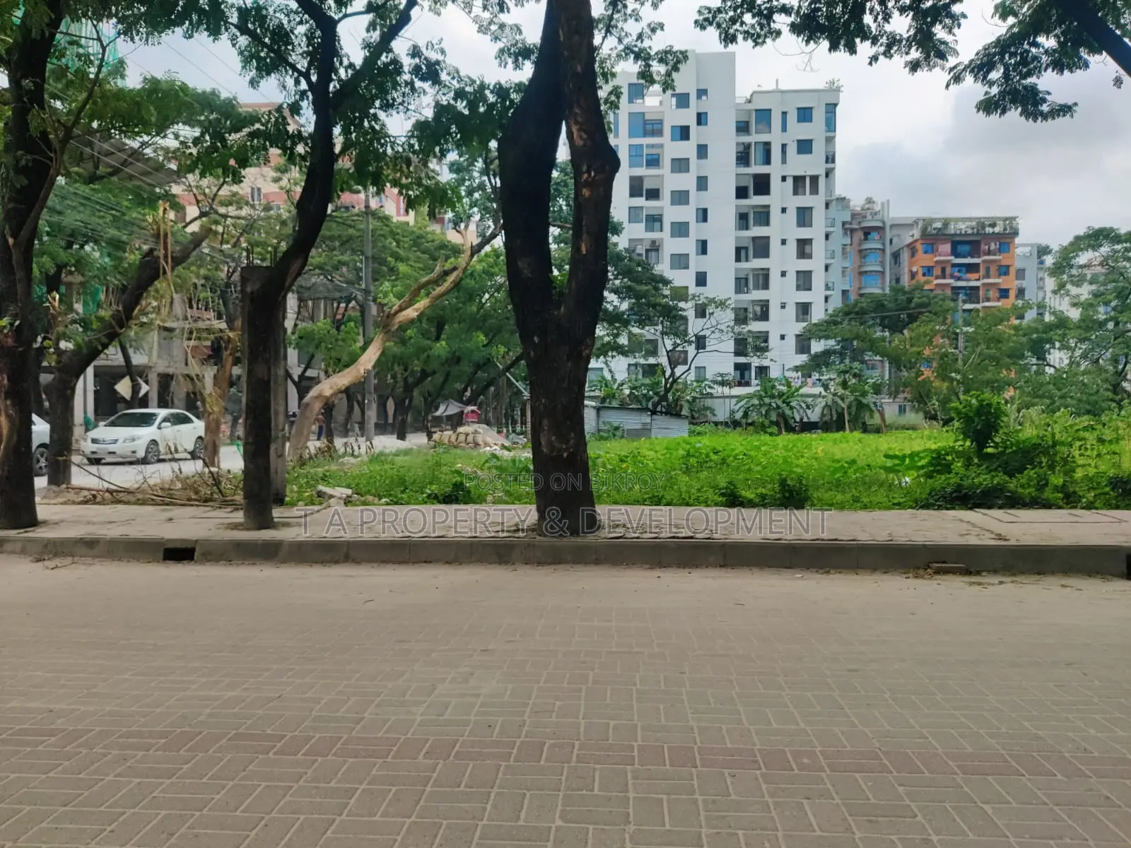 J Block 40/40 Corner Plot Sale in Basundhara