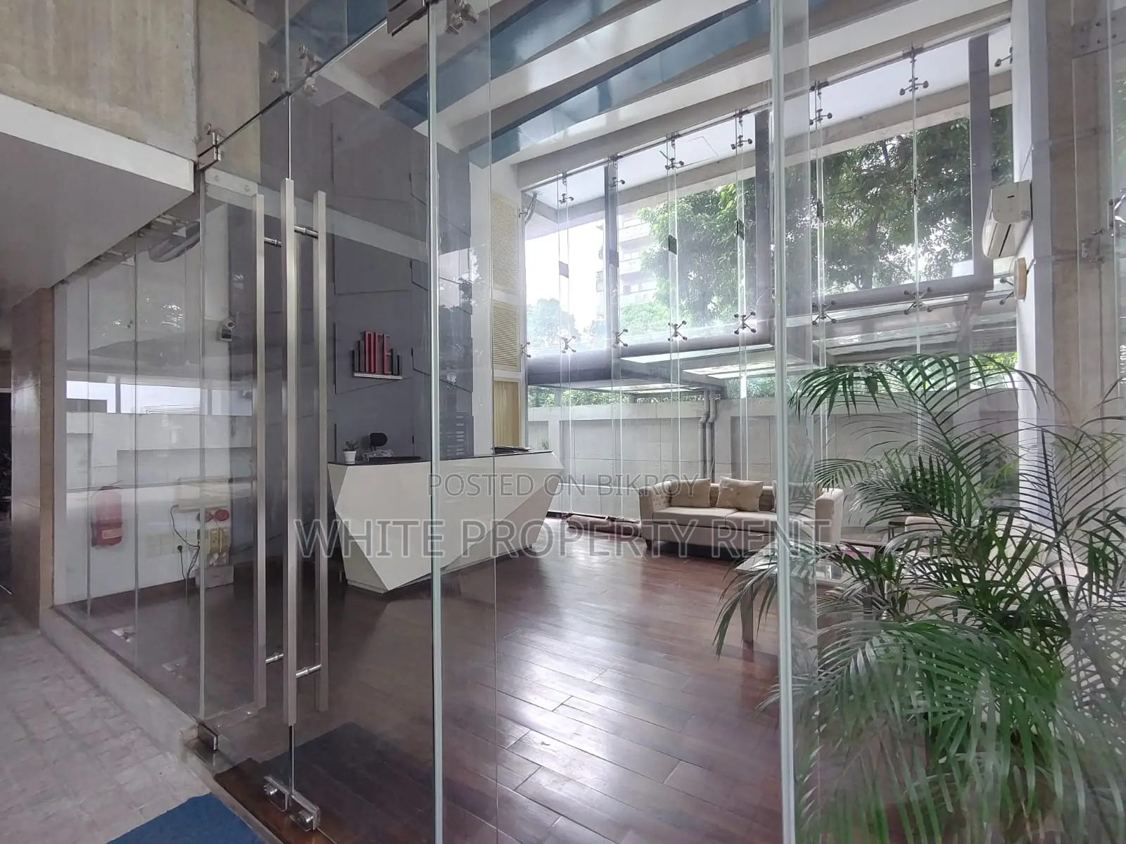 Furnished 4-bedroom Apartment in White Property, Gulshan for Rent in Gulshan