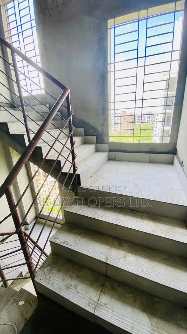 4 Bedroom Apartment in Sukoon, Basundhara for Sale in Basundhara