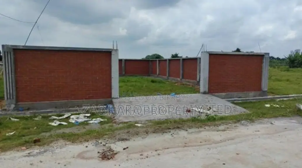 Near 300ft 3 Katha Park East at Sector-9 in Purbachal