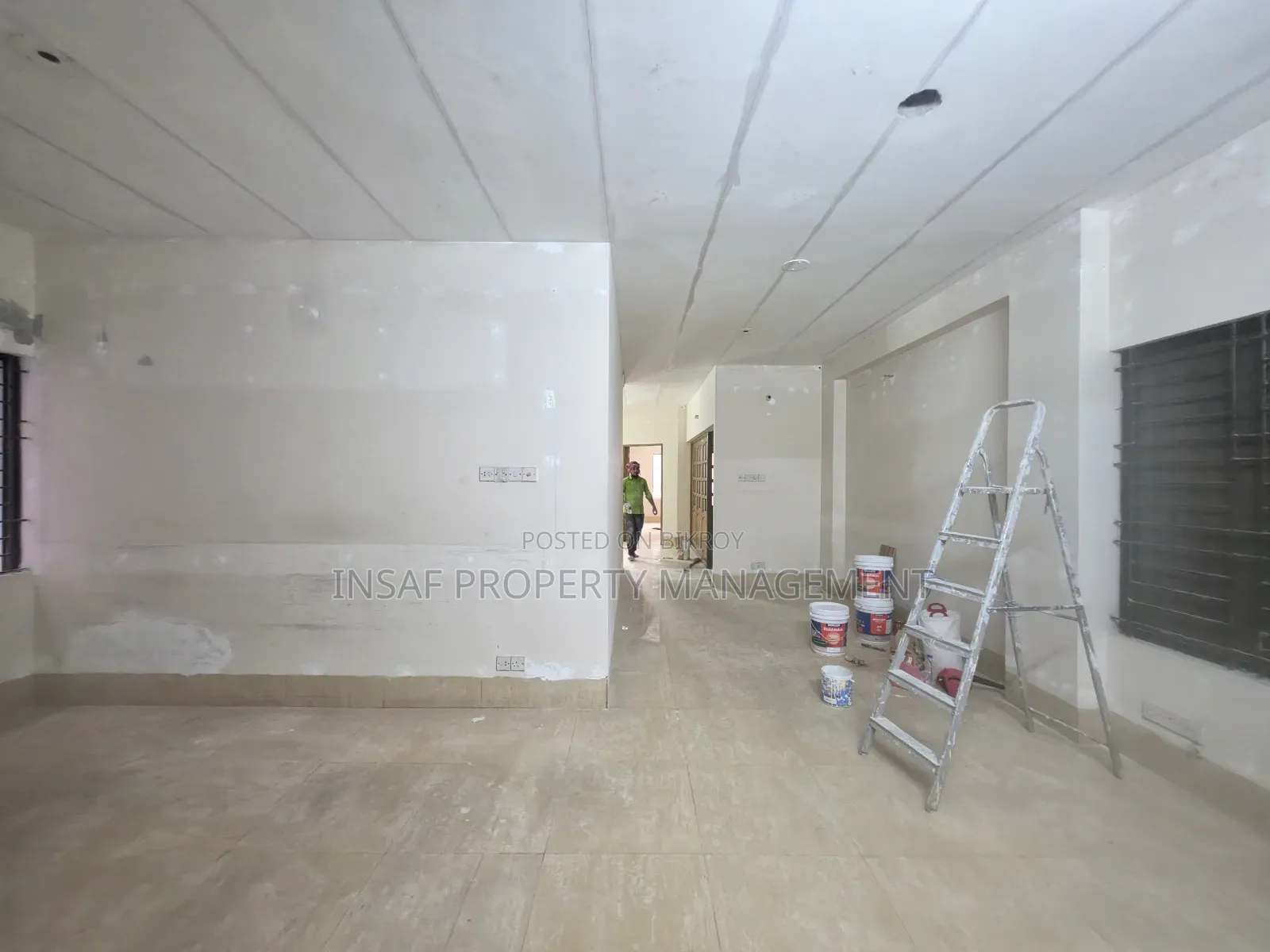 2400 Sqft Office Space Rent Gulshan 2 North Nice View in Gulshan