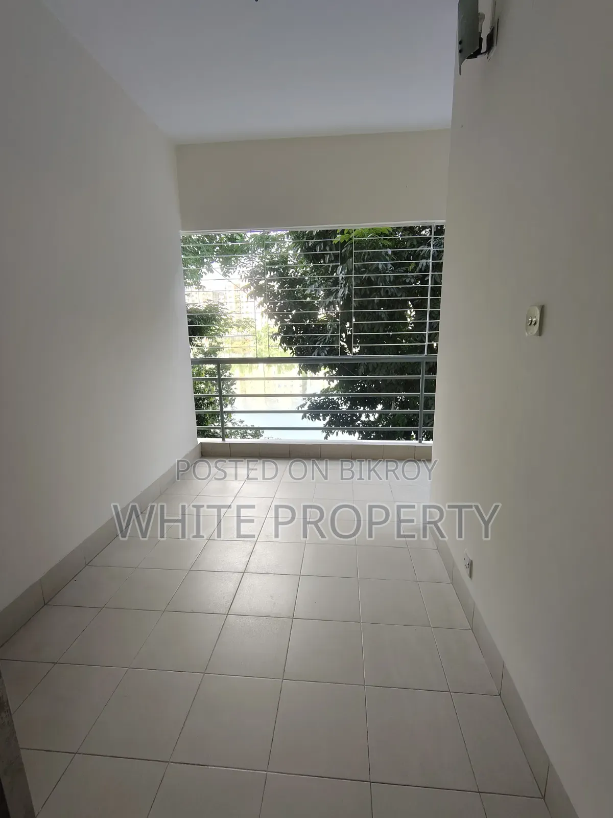 3 Bedroom Apartment in White Property, Gulshan for Sale in Gulshan
