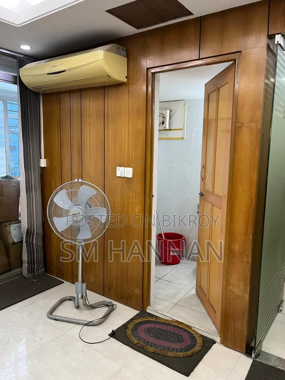 Office to Let in Paltan