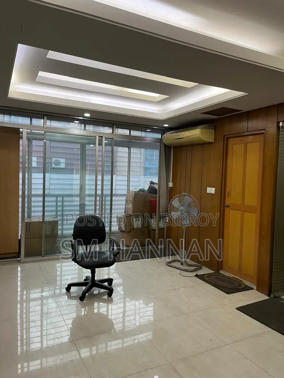Office to Let in Paltan