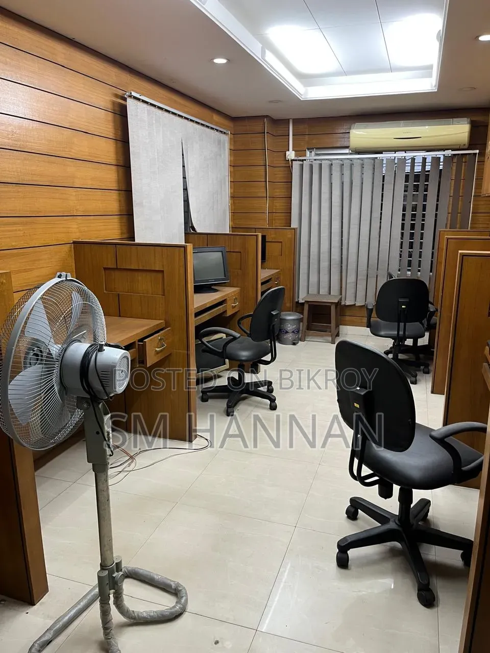Office to Let in Paltan