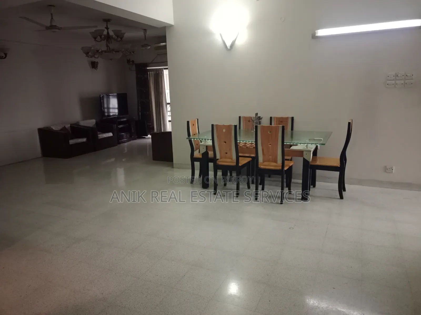 Furnished 3 Bedroom Apartment in Anik Real Estate, Gulshan for Rent in Gulshan