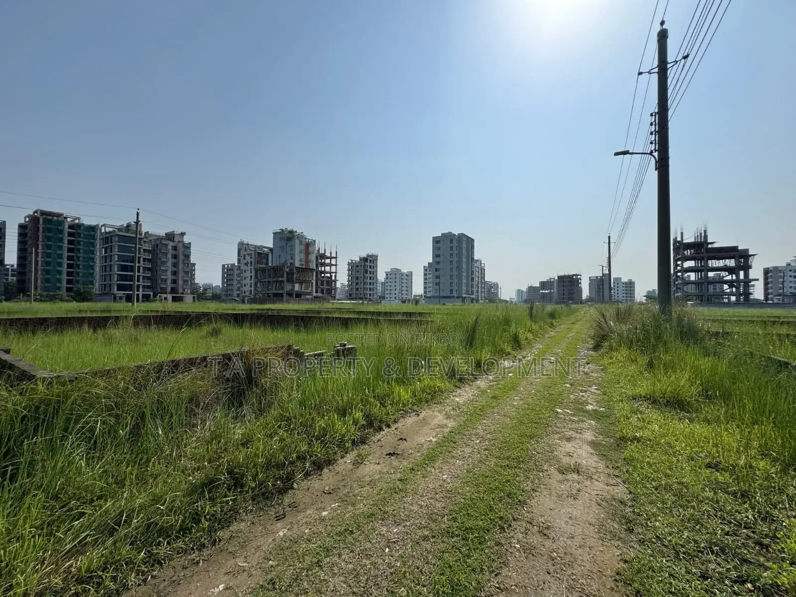 42 Katha Plot Sell 3 Side Road, N-Extension in Basundhara
