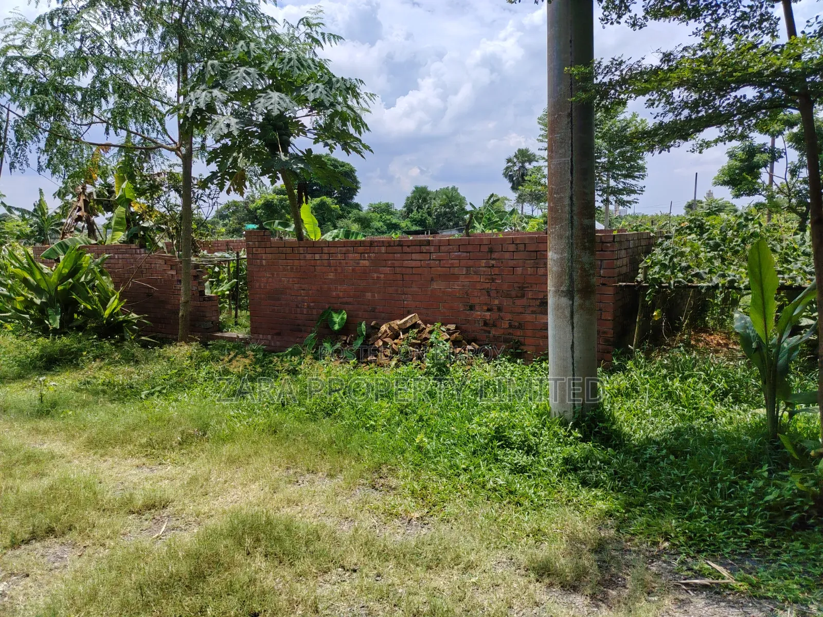3 katha plot for sale beside Diplomatic Zone. in Purbachal