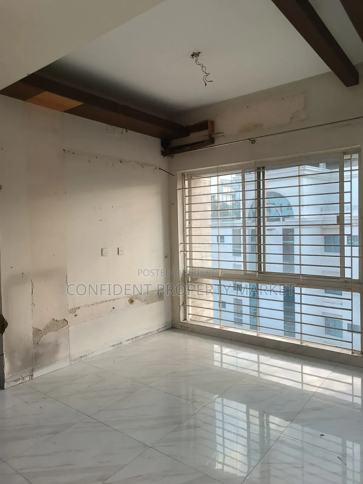 4 Bedroom Apartment in Baridhara for Sale in Baridhara