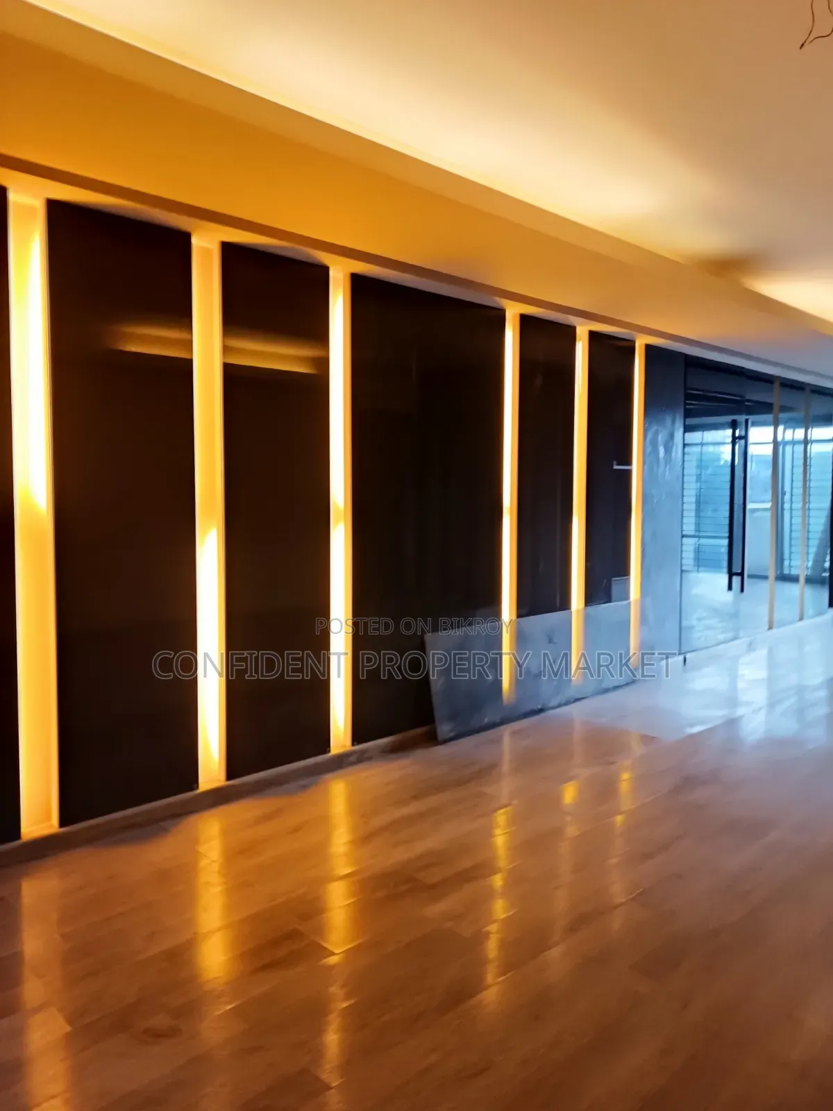 4 Bedroom Apartment in Baridhara for Sale in Baridhara