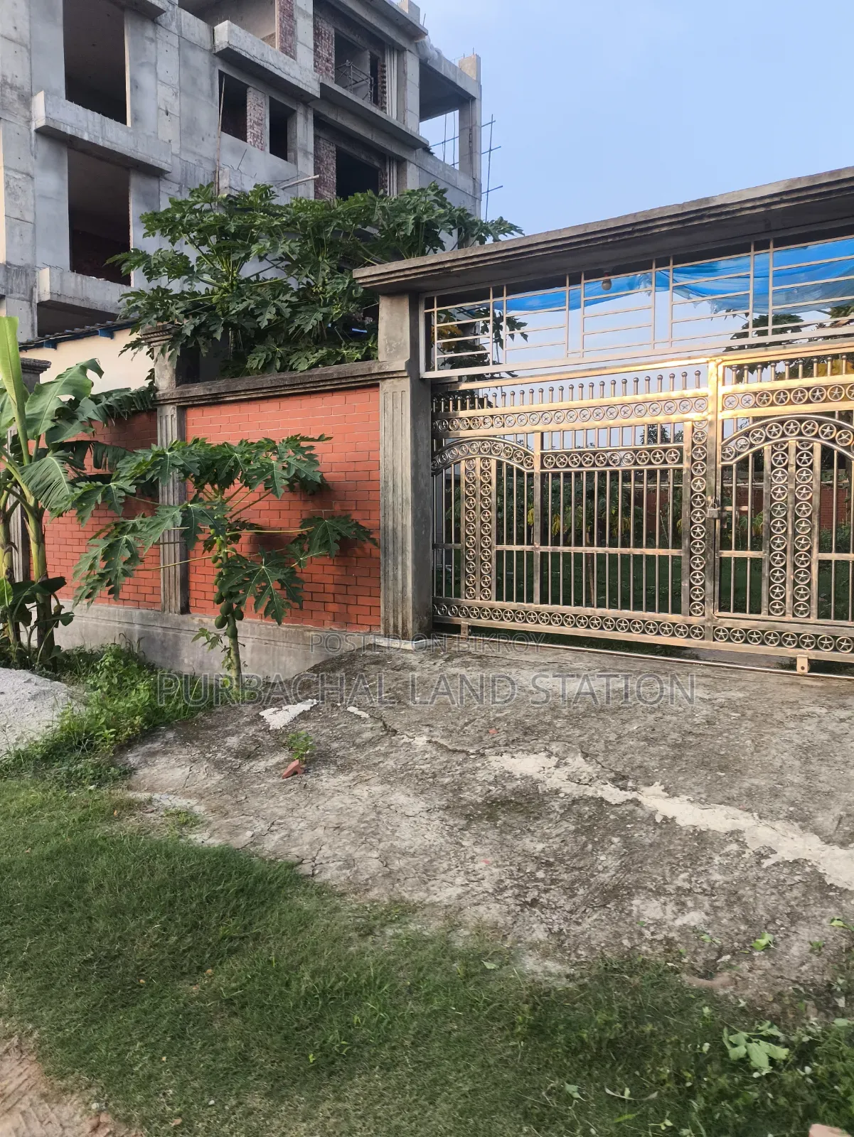 Sector: 13, Prime Location 3 Katha Plot Urgent Sale in Purbachal. in Purbachal