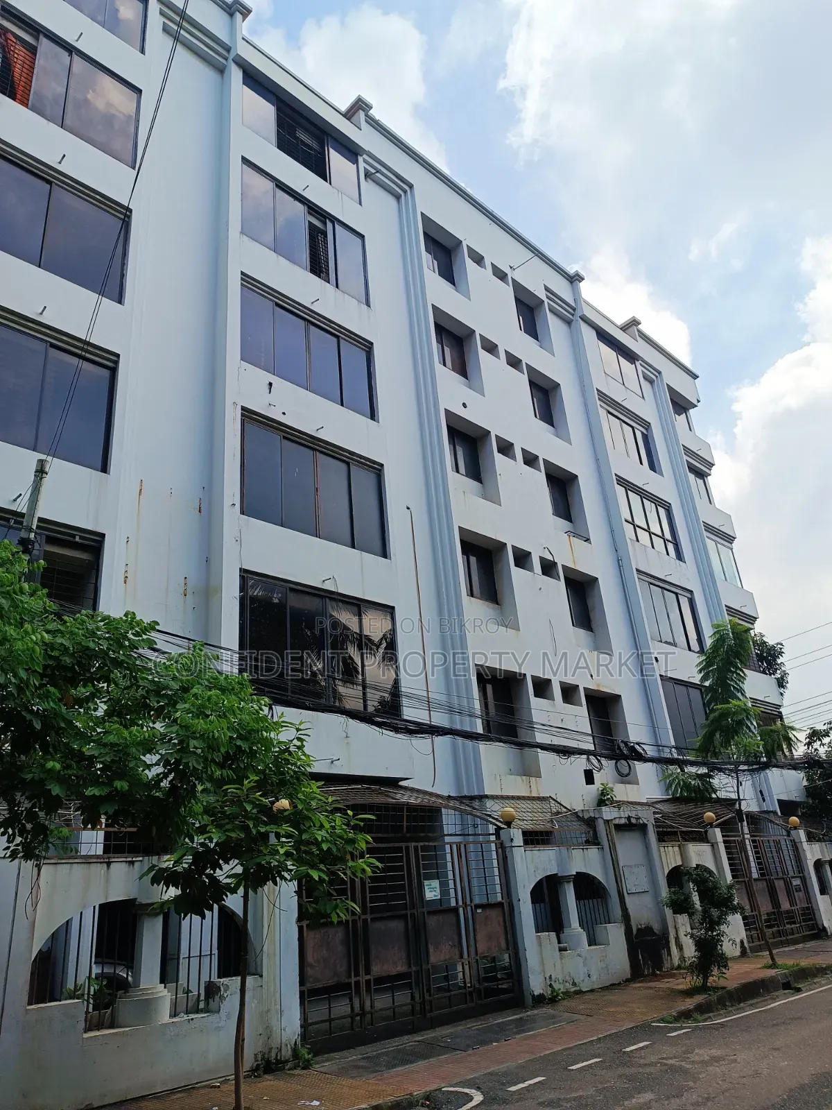 20-Bedroom House in Baridhara for Sale in Baridhara