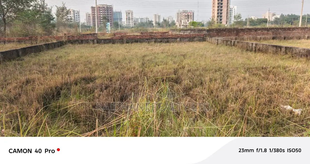P Block, 3 Katha, Plot Sale Bashundhara in Basundhara
