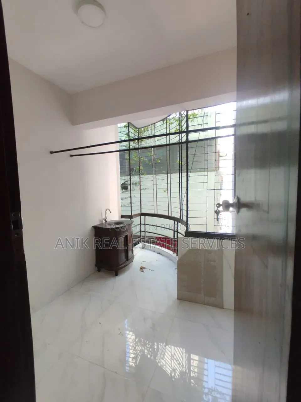 4 Bedroom Apartment in Anik Real Estate, Gulshan for Rent in Gulshan