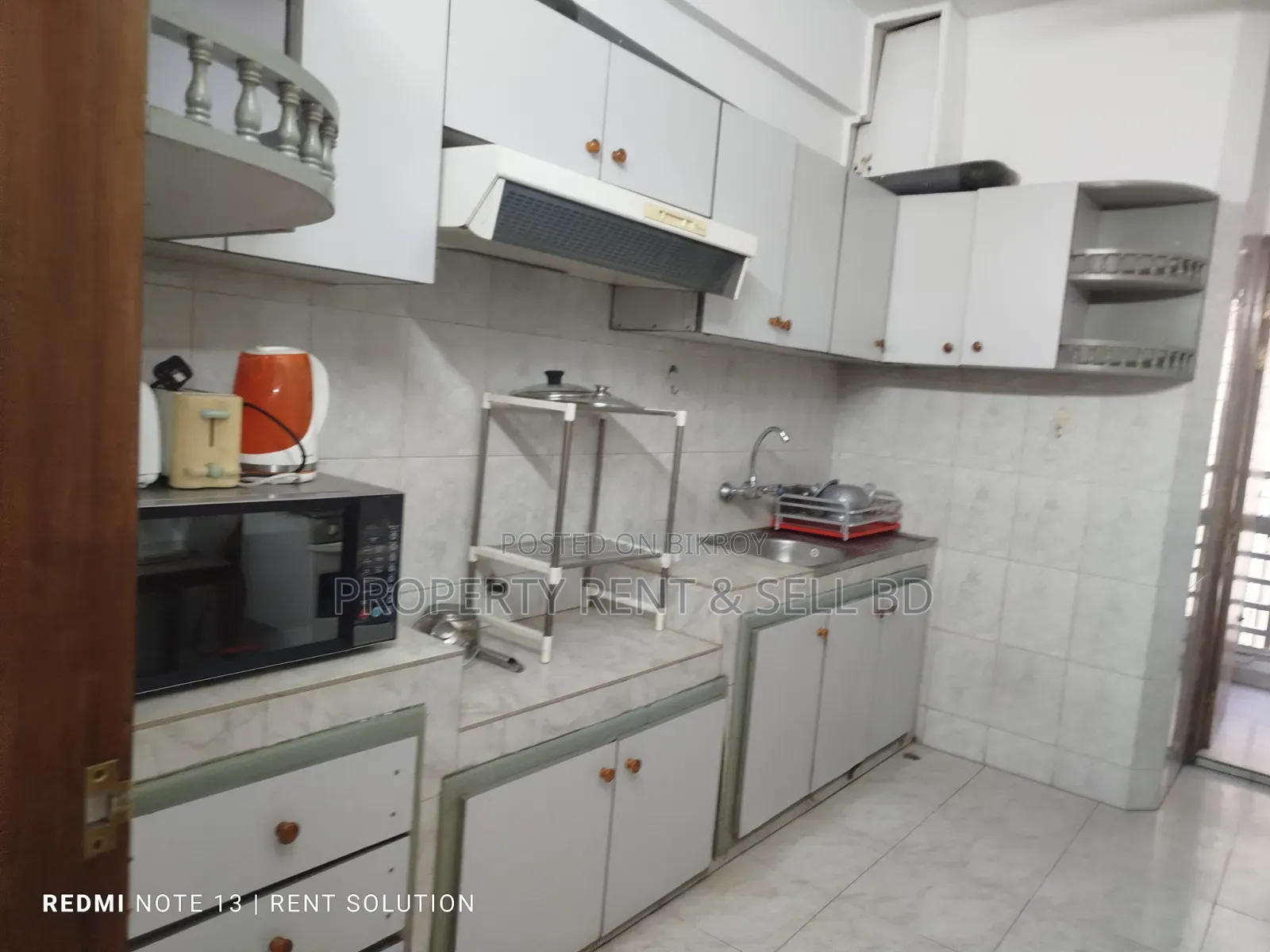 Furnished 3-Bedroom Apartment in Property Rent Sell, Banani for Rent in Banani