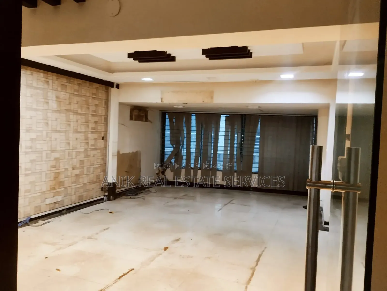 Commercial 6000 SFT Office Space Rent for Gulshan Avenue in Gulshan
