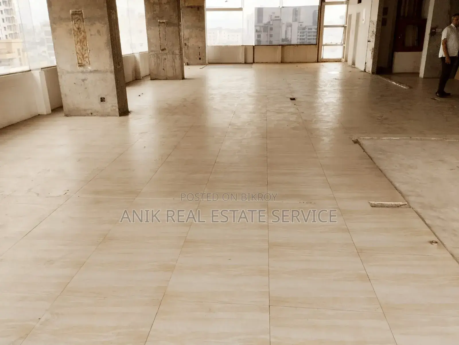 Commercial 3200 SFT Office Space Rent for Banani in Banani