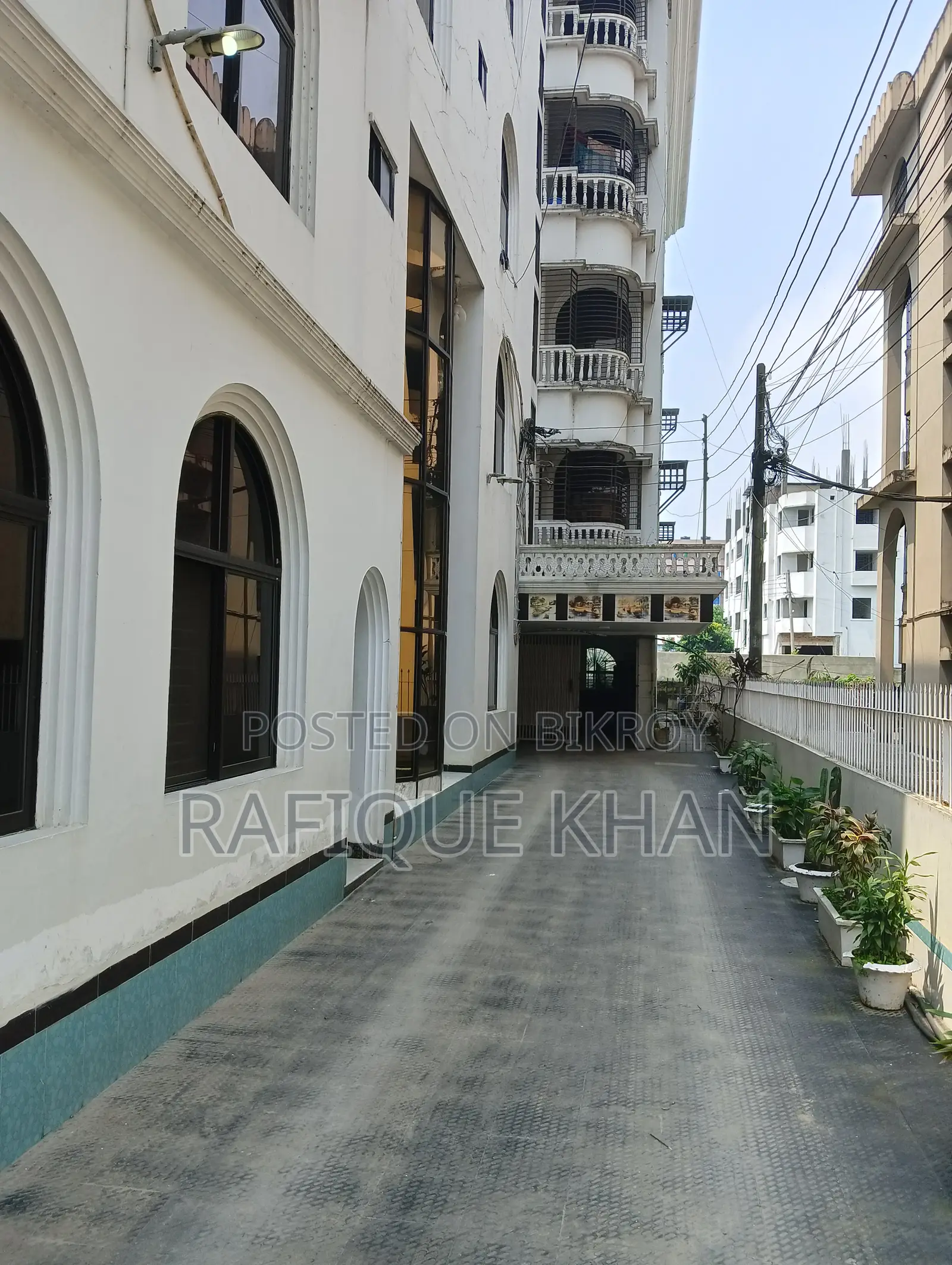 Furnished 3-Bedroom Apartment in Ayyub Vila, Uposhohor for Rent in Uposhohor