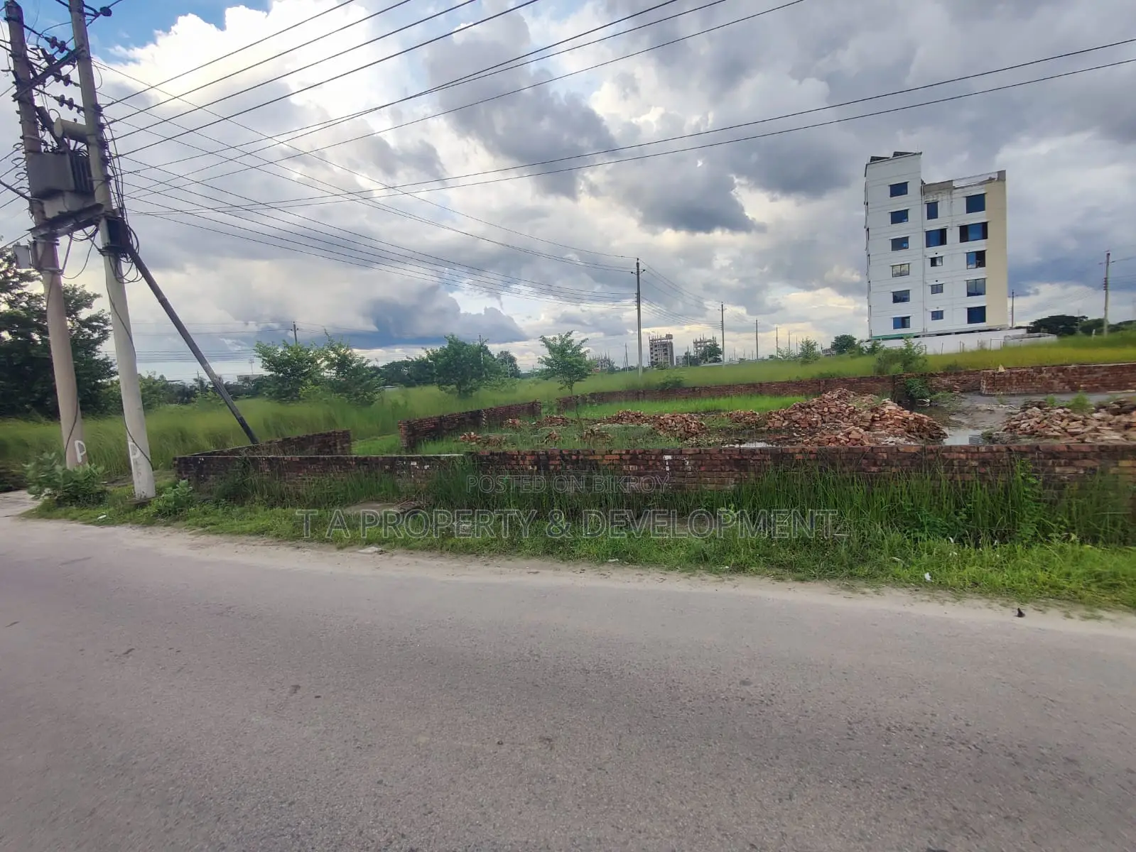 5 Katha North Facing Plot for Sale on 60 Feet Road in Basundhara