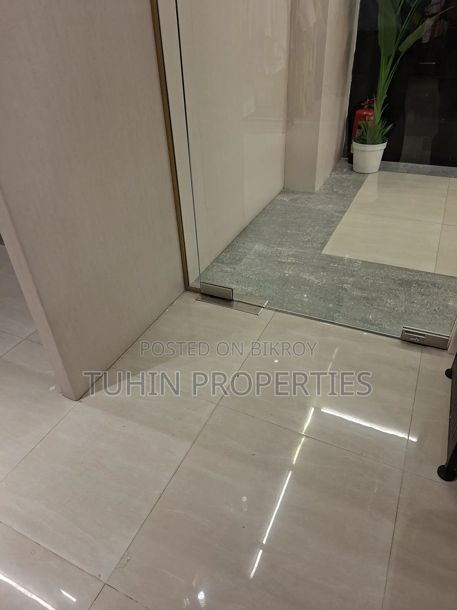 Ready Commercial Space Sale at Banani Road No 11 in Banani