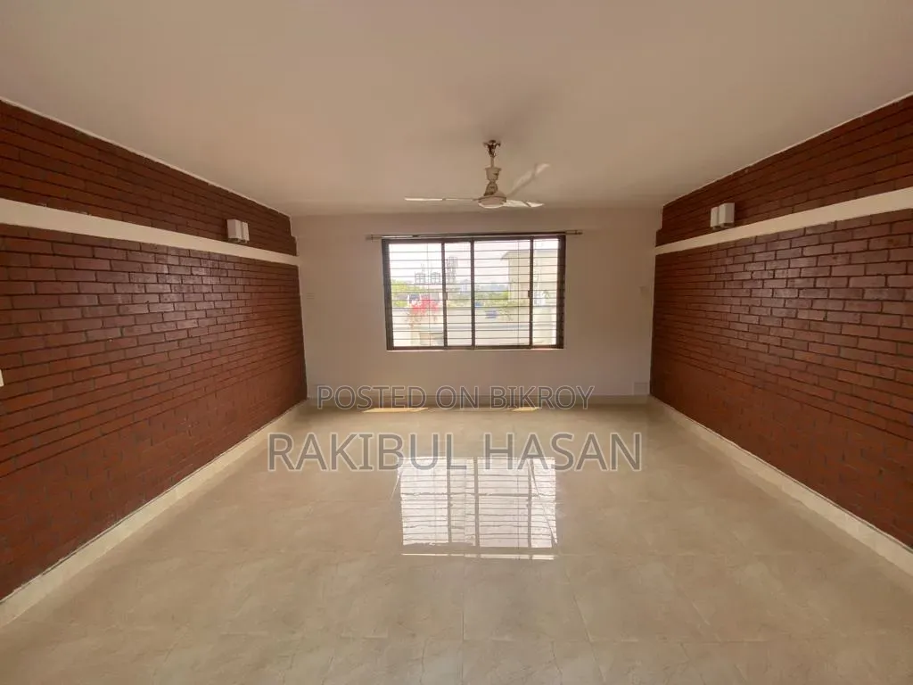 2400 SFT Office Rent in Banani in Banani