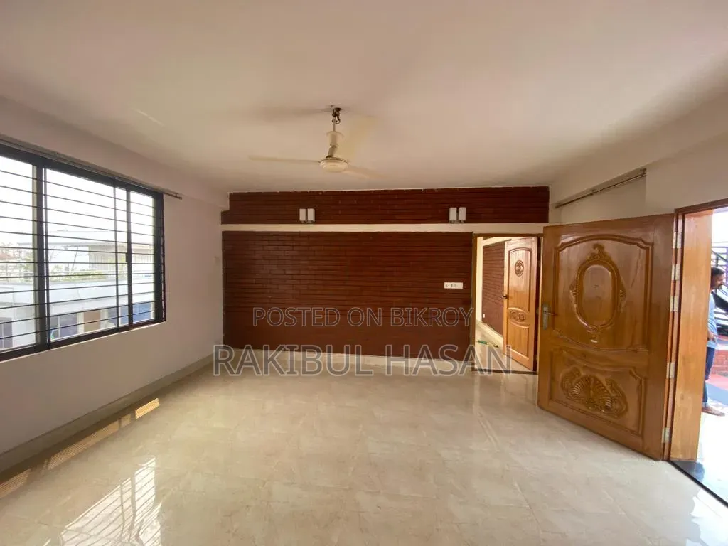 2400 SFT Office Rent in Banani in Banani