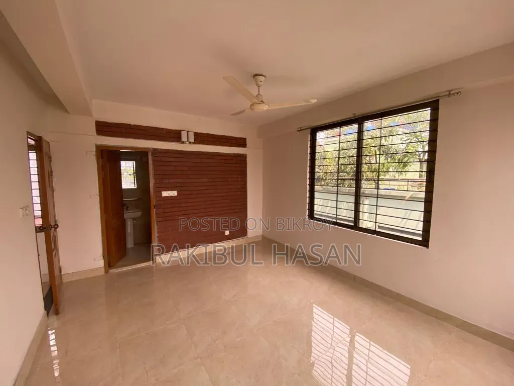 2400 SFT Office Rent in Banani in Banani