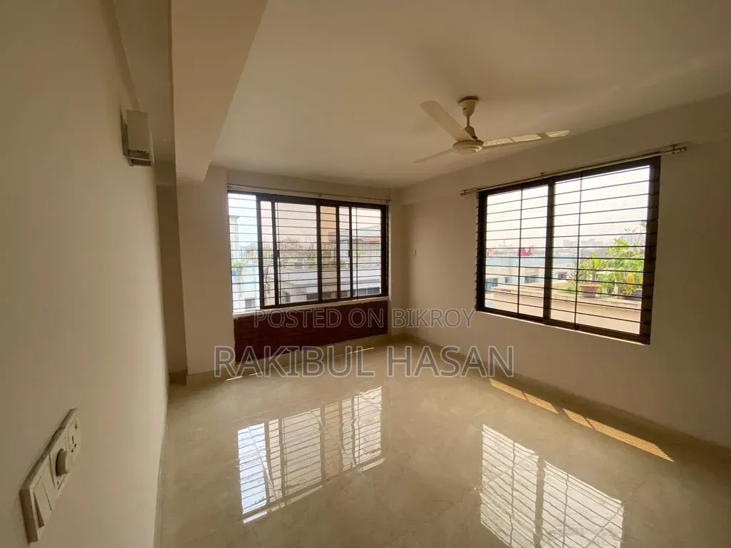 2400 SFT Office Rent in Banani in Banani