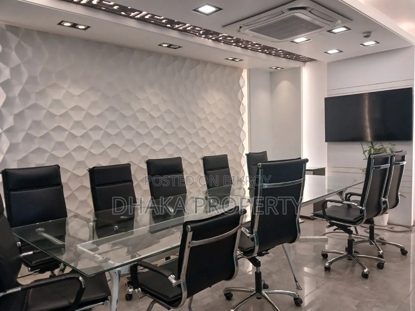4000SqFt. Luxurious Furnished Office Rent at Gulshan Avenue in Gulshan