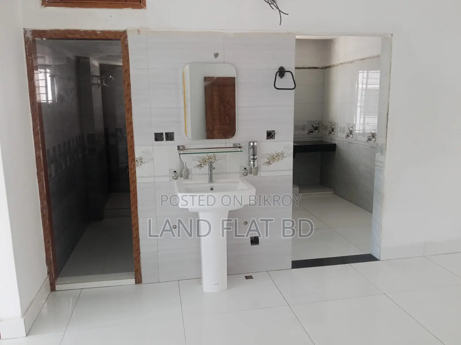 4 Bedroom Apartment in South Lake View, Mohammadpur for Sale in Mohammadpur