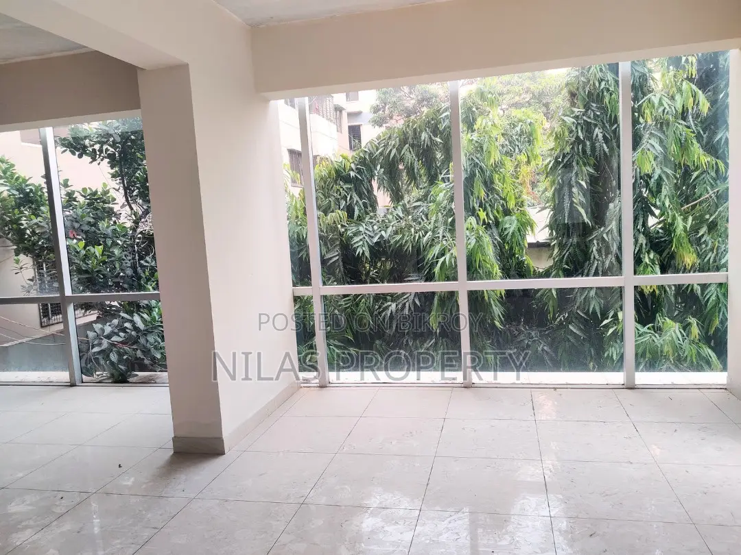 2nd Floor Front View Commercial Space Rent in Dhanmondi in Dhanmondi