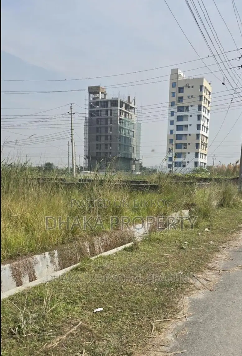 ৬০ ফুট সড়ক সংলগ্ন ৩ কাঠা পার্ক ভিউ দক্ষিণমুখী প্লট সেক্টর-১৫/বি in Uttara