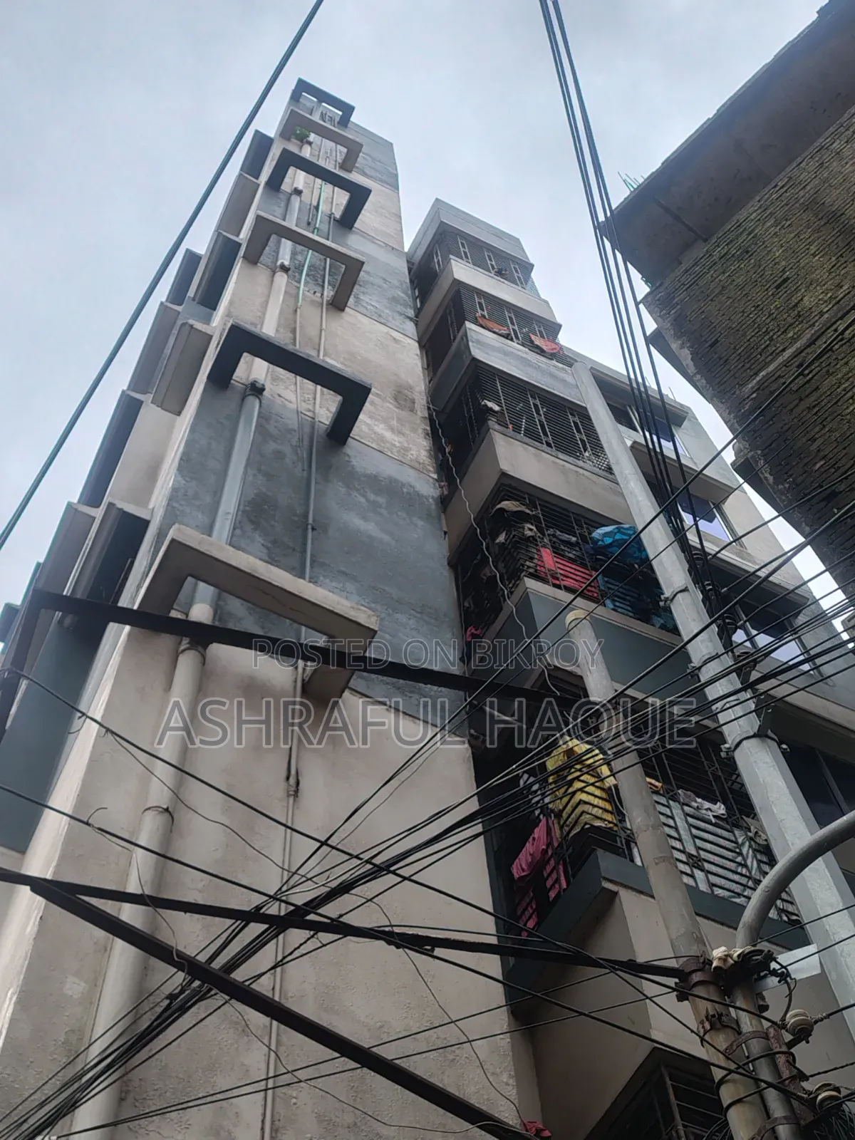 Furnished 3 Bedroom House in Titanic Tower, Jatrabari for sale in Jatrabari