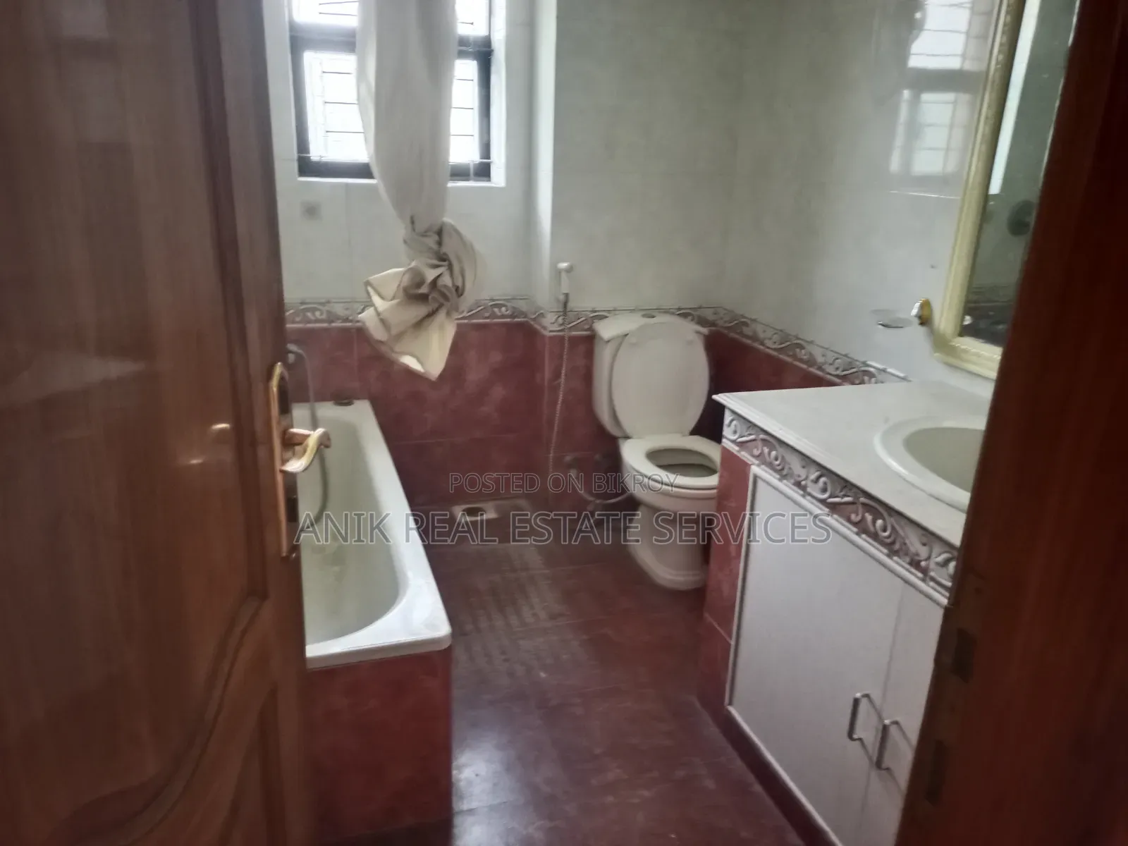 3000 Square Feet Office Space Rent for Gulshan 2 in Gulshan