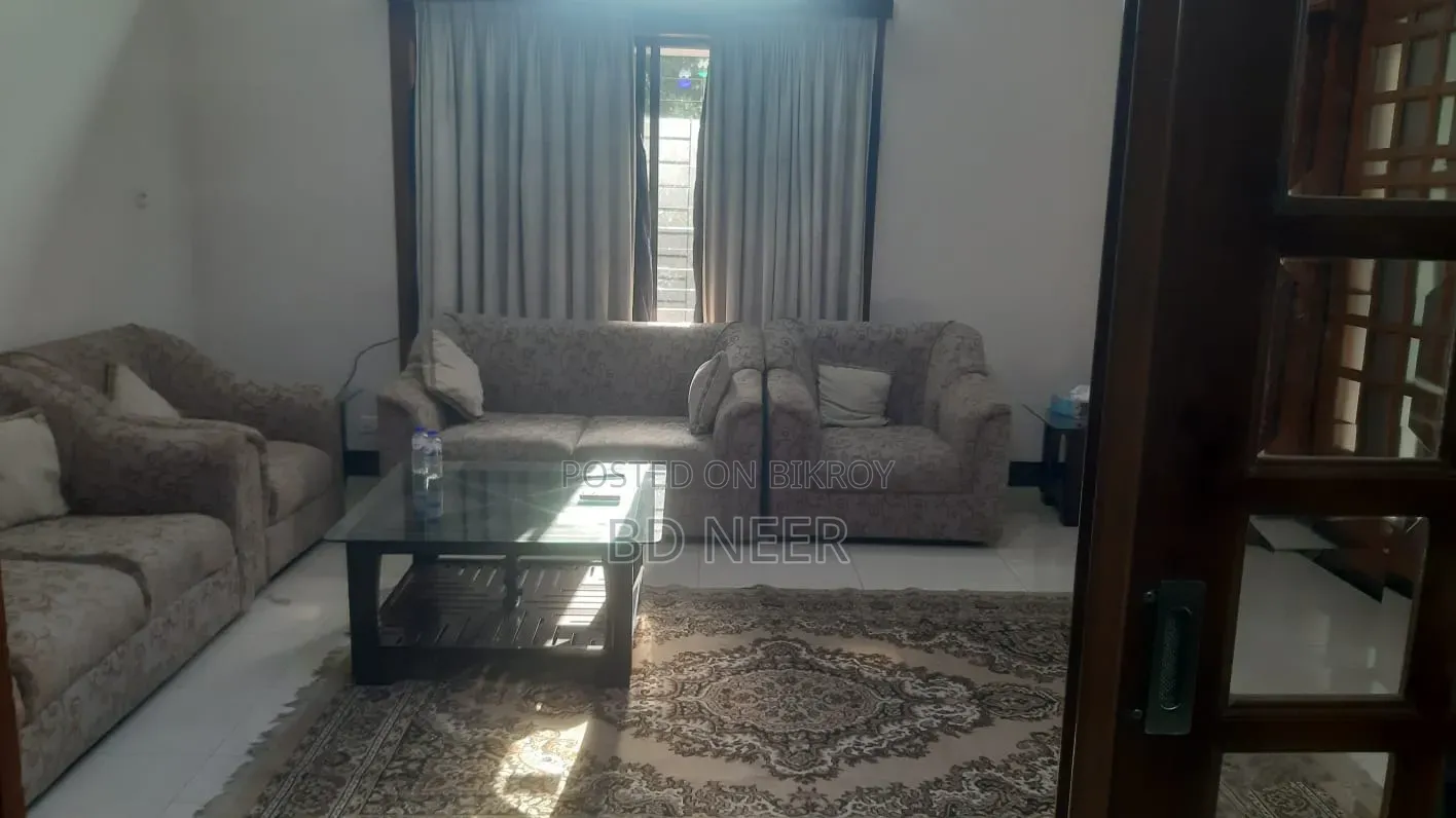 Furnished 4-Bedroom Apartment in Gulshan for Rent in Gulshan