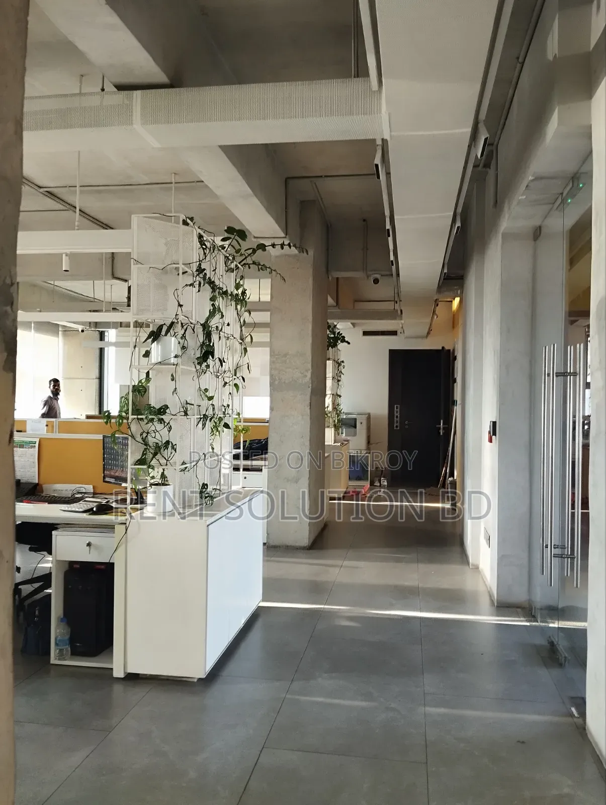 2800 SFT Furnished Office Space Available for Rent in Banani. in Gulshan