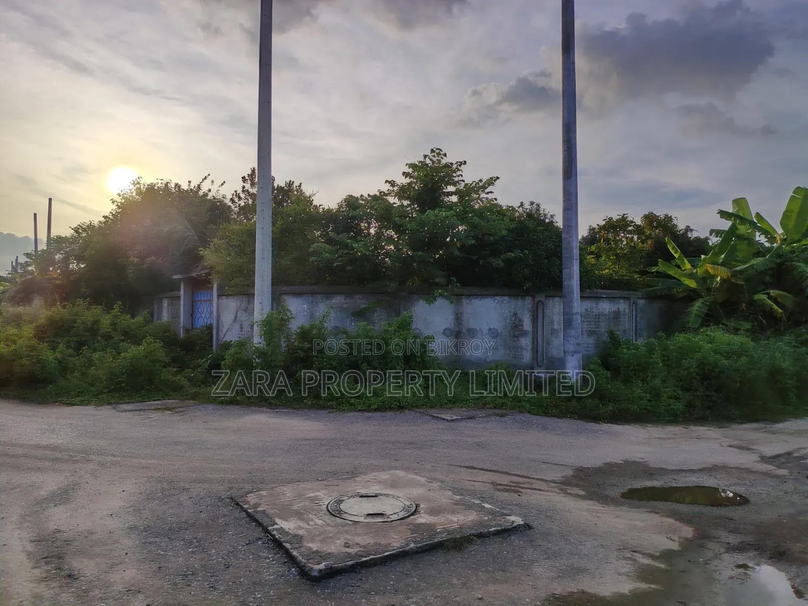 South-facing 10 katha plot for sale in front of the forest. in Purbachal
