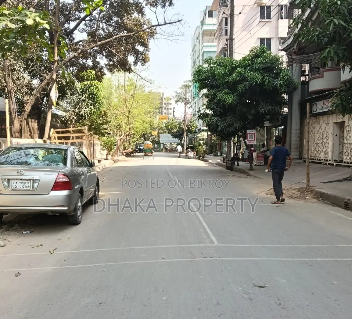 30ft Road 5 Katha Mosque North at Sector-4 in Uttara