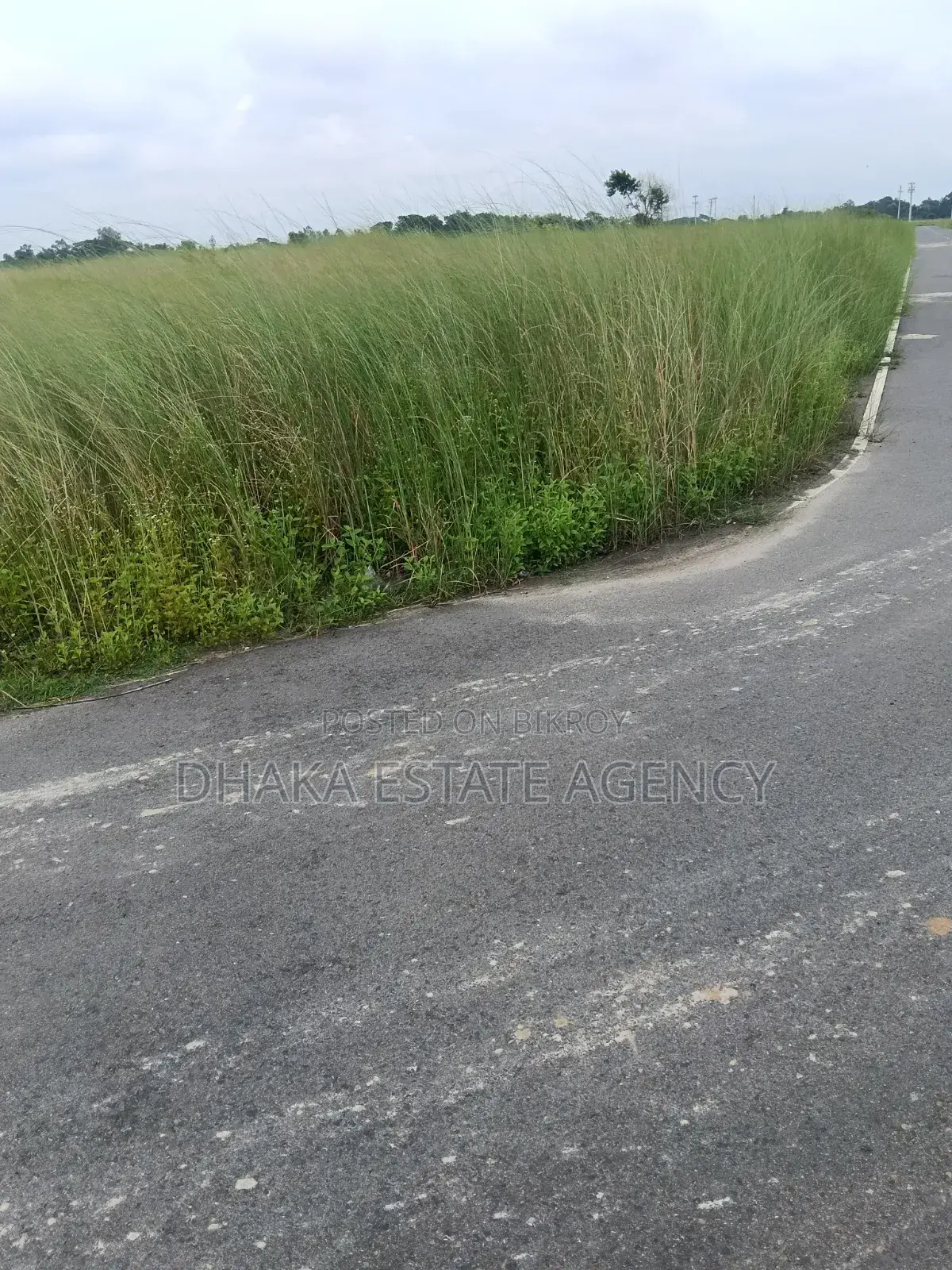 Army Jolshiri Sector-1, Lake South Face 10 Katha in Purbachal