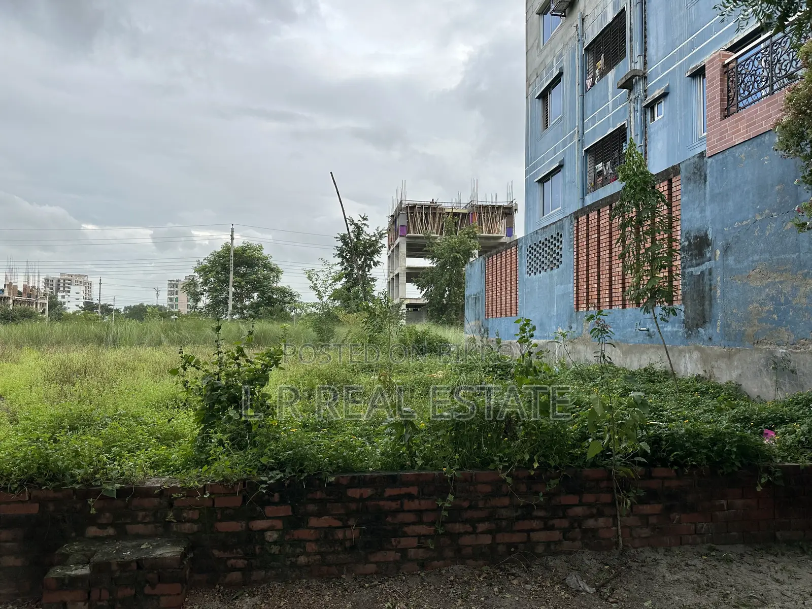 4 Katha, N Block, 1st Part, South Face, Plot Sell Bashundhara in Basundhara